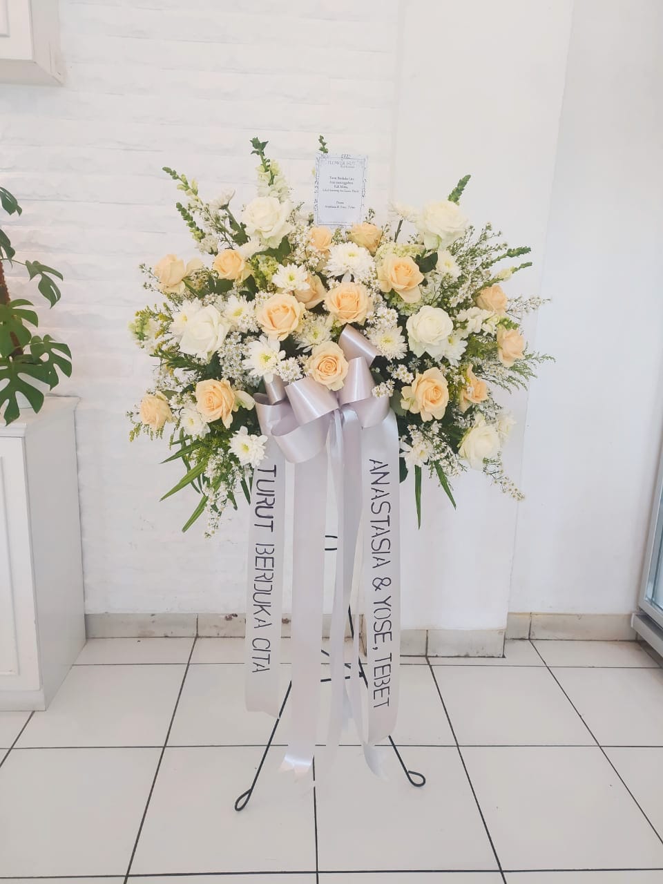 Standing Flower Arr. ( Congrats / Condolences )_1