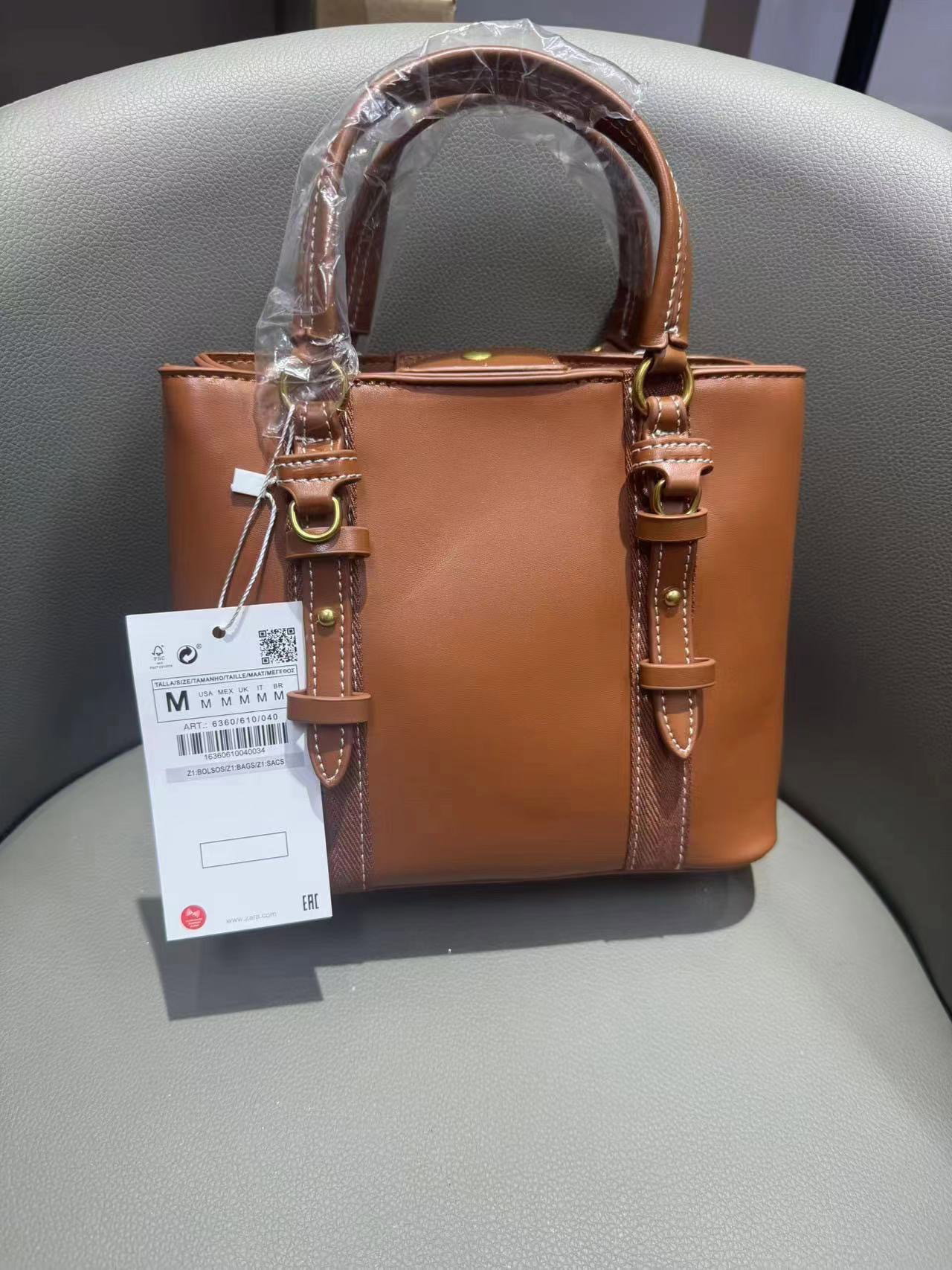 Bucket bag _1