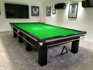 Billiard Happy Hour
