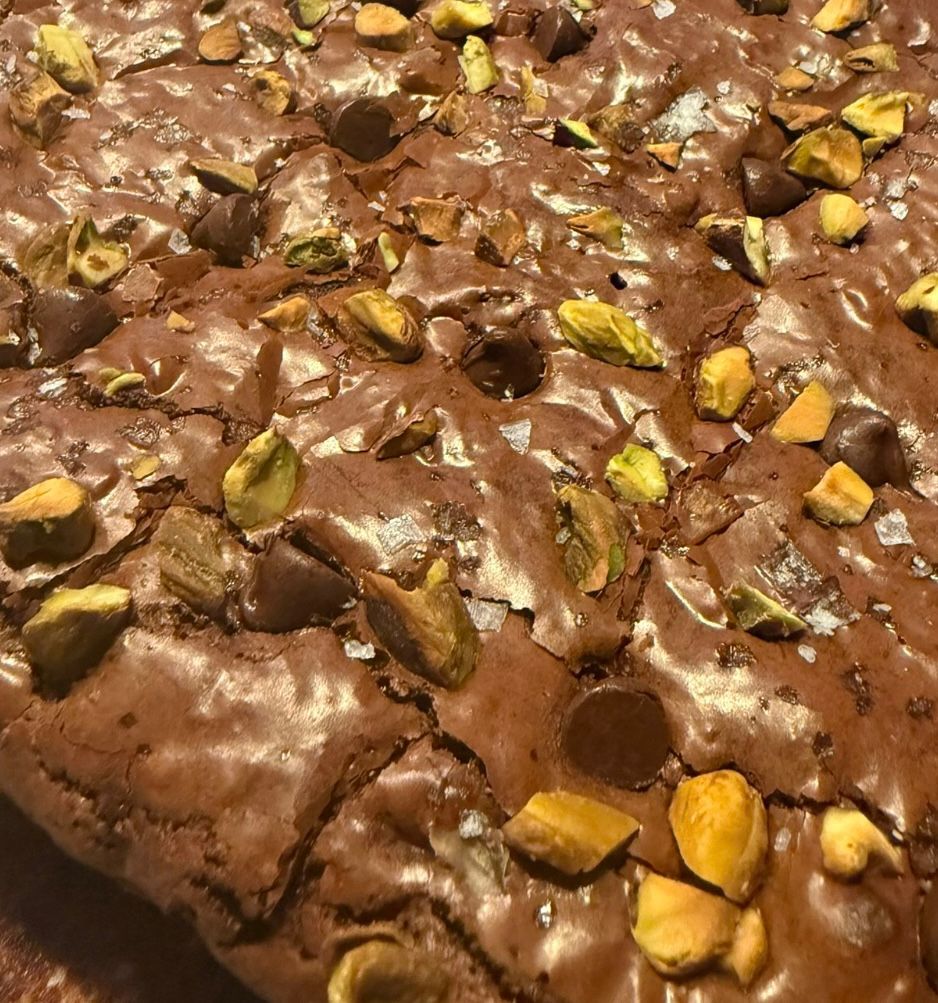 Sourdough Fudge Brownies with Pistachio (Premium Chocolate Blend)_0