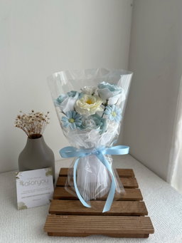 (3R022) 3 Stalk Soap Rose Mixed Bouquet 