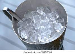 Ice Cubes (Half)