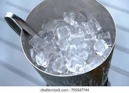 Ice Cubes (Half)