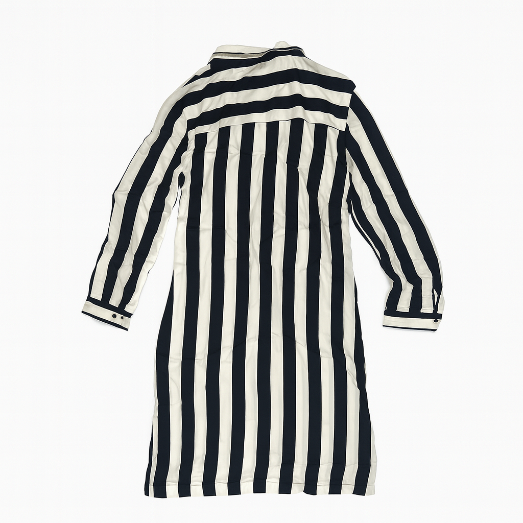Vestido camisero de rayas en blanco y negro  Bershka - Size M_1