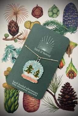SNOWGLOBE Necklace 