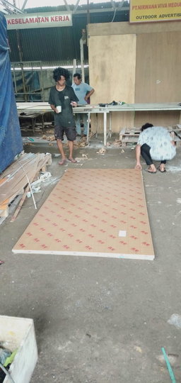 Acrylic Sheet 1.2 x 2.4m susu 