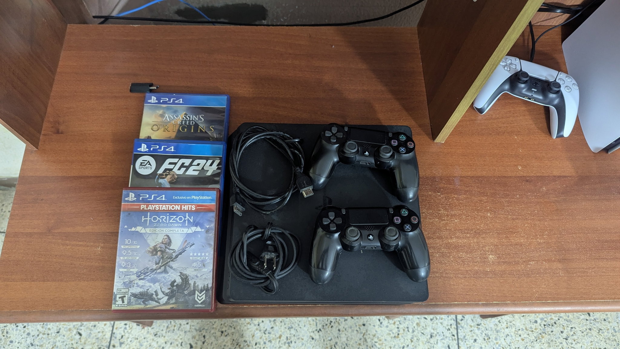 USADO - Playstation 4 Slim 512GB_4
