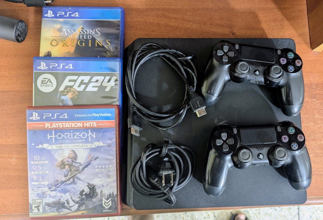 USADO - Playstation 4 Slim 512GB