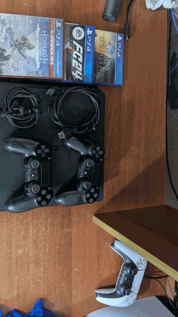 USADO - Playstation 4 Slim 512GB