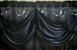 Cortinad de organza con cenefa 