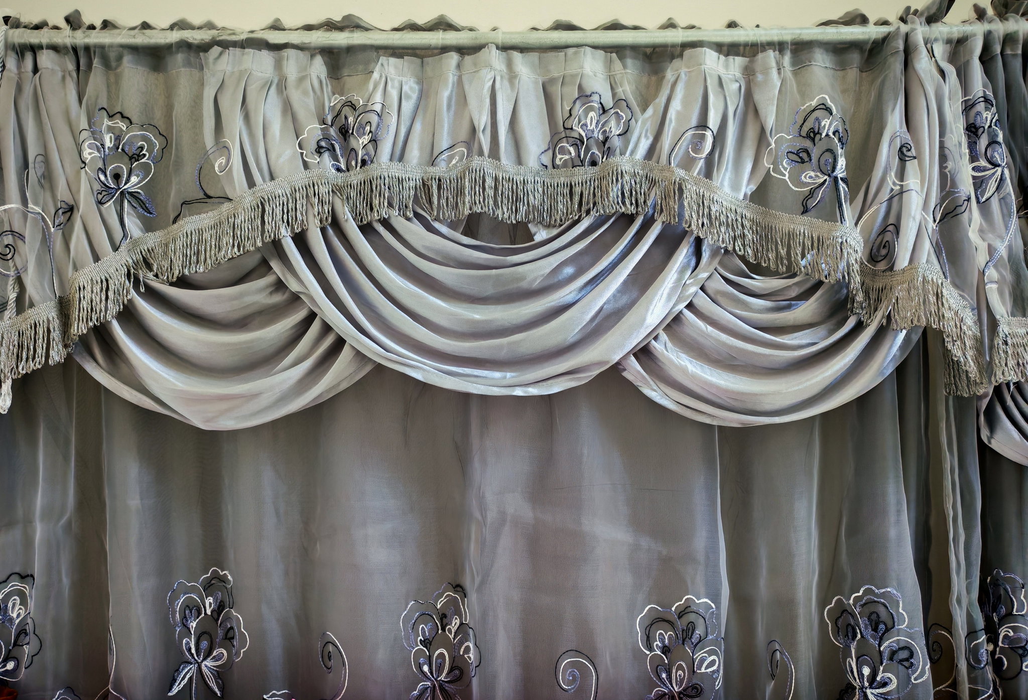 Cortinad de organza con cenefa _2