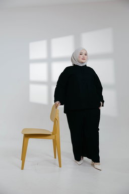 Arima Set in Black