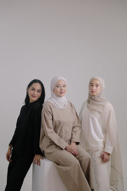 Arima Set in Khaki
