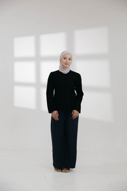 Aurelia Top in Black