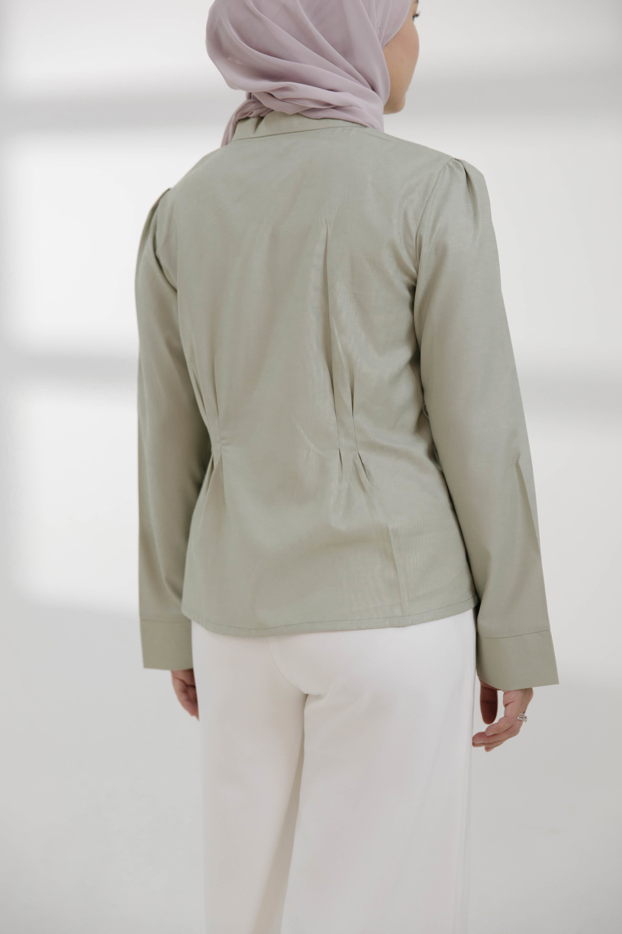 Aurelia Top in Pistachio_2