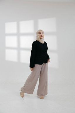 Ayla Top in Black