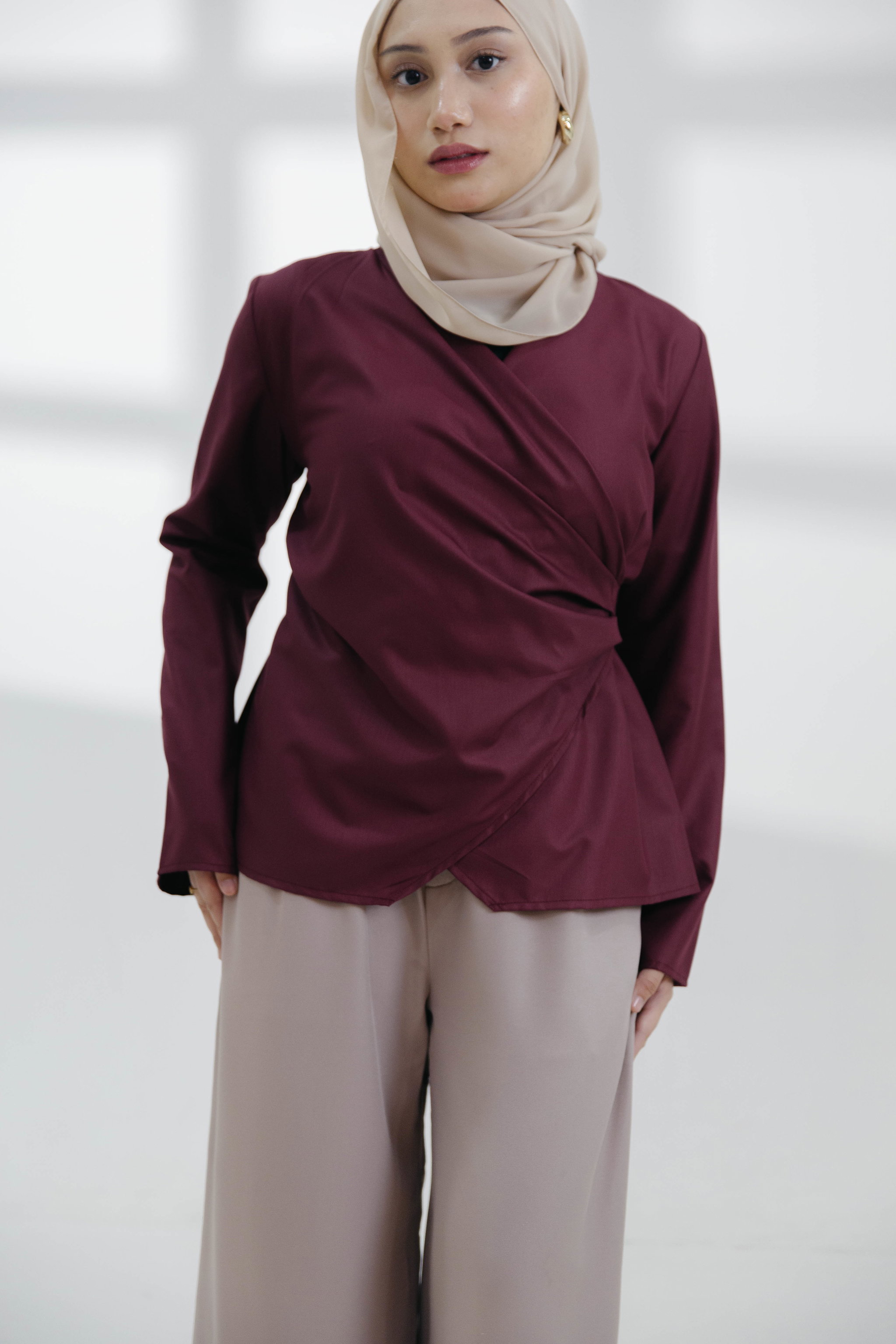 Ayla Top in Maroon_1