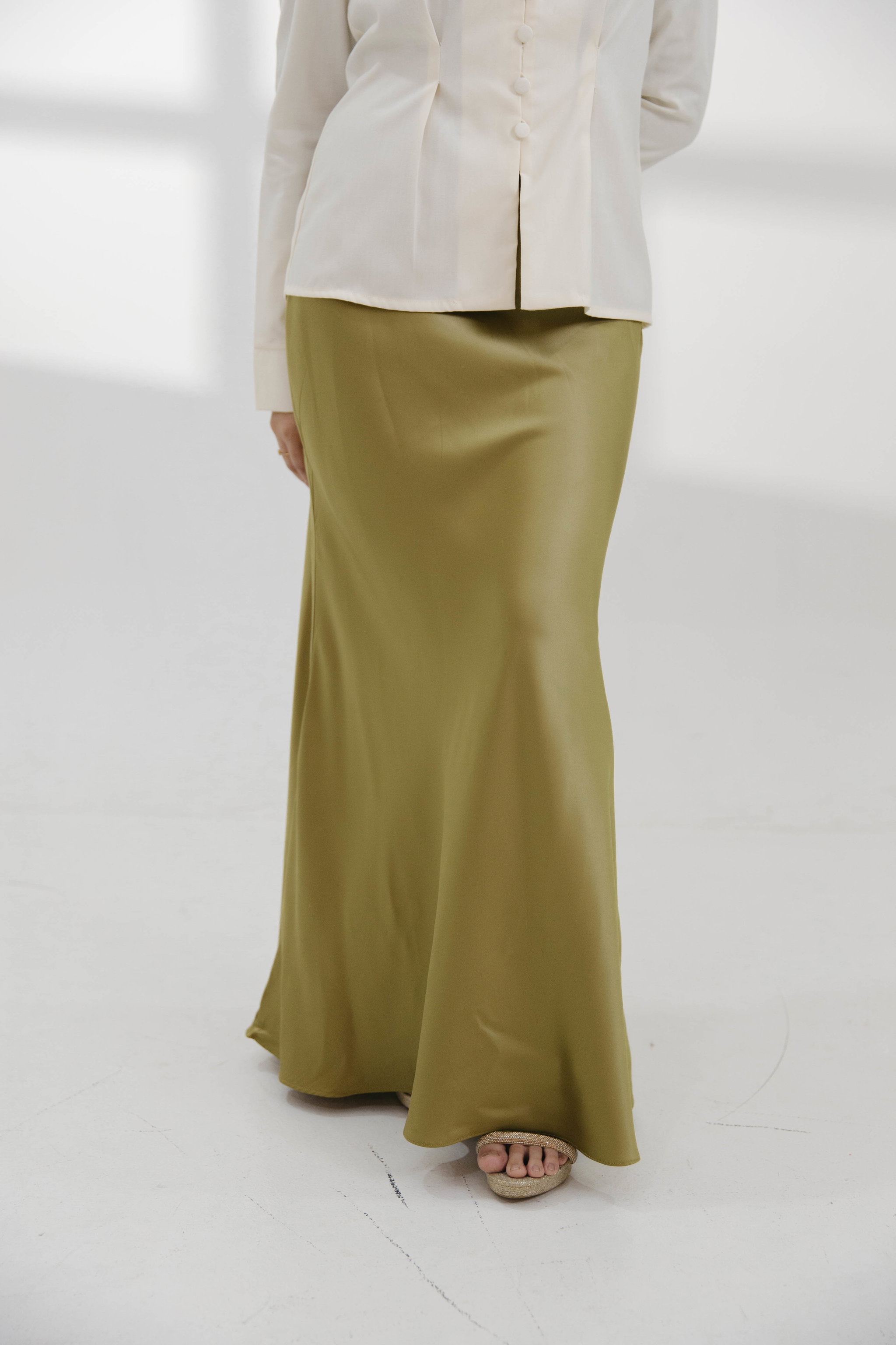 Adara Skirt in Olive_1