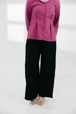 Anya Pants in Black