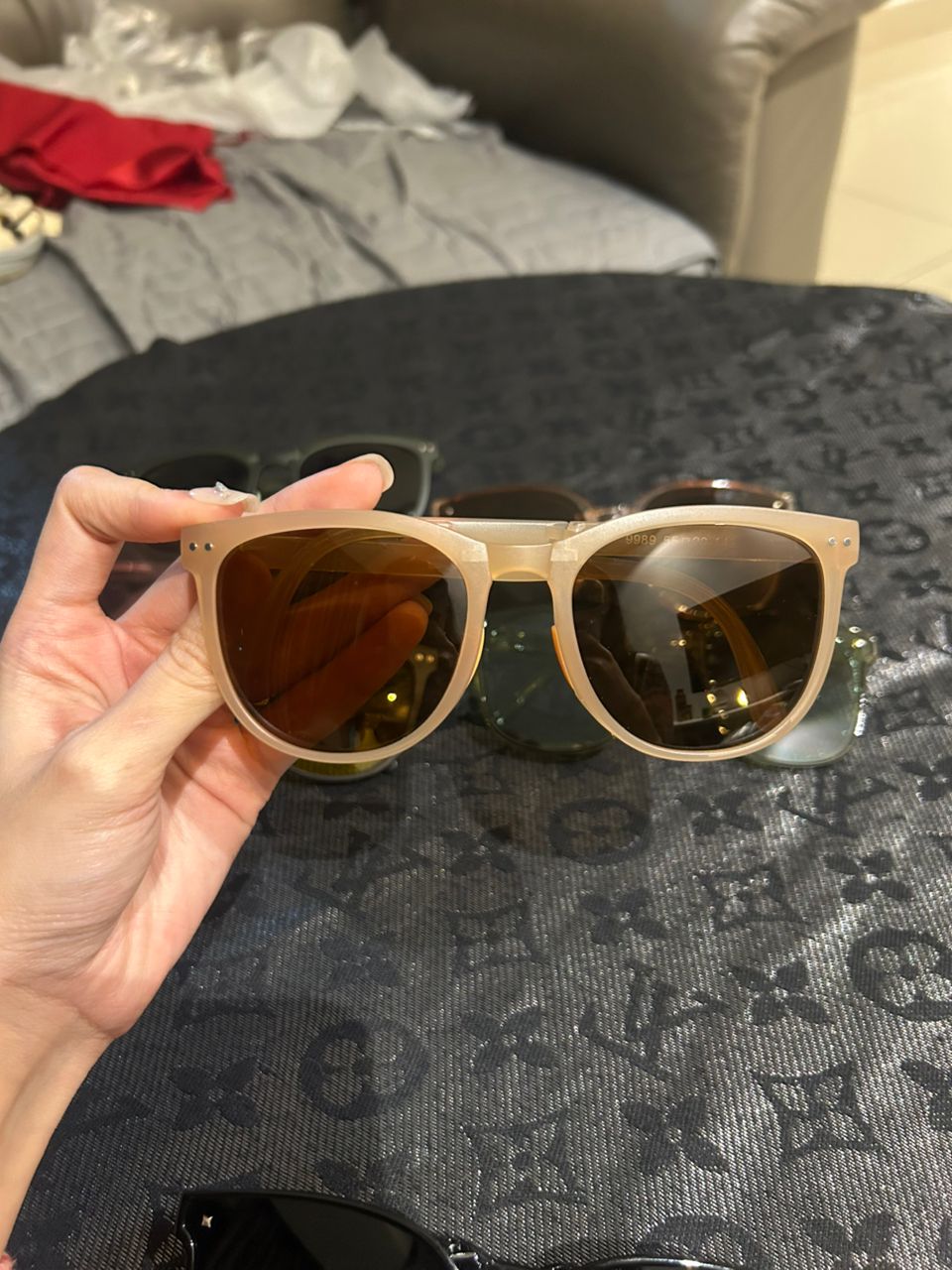 แว่นตากันแดด🕶️ กรองแสง ☀️ใส่เก็บทรงงับน้อนๆ💖พร้อมกล่อง⚡️_12