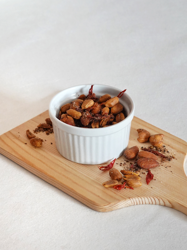Mala Spiced Nuts (180g)_0
