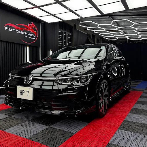 Full exterior 7 Year Nano Graphene coating including glasses and rims