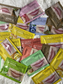 LIP MASK