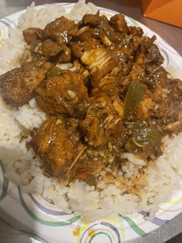 White Rice And Chicken Sauce