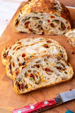 Sourdough Sun-dried Tomato Cheddar - 日晒番茄干芝士