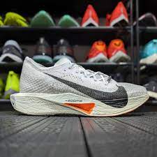 NIKE VAPOURFLY 3_0