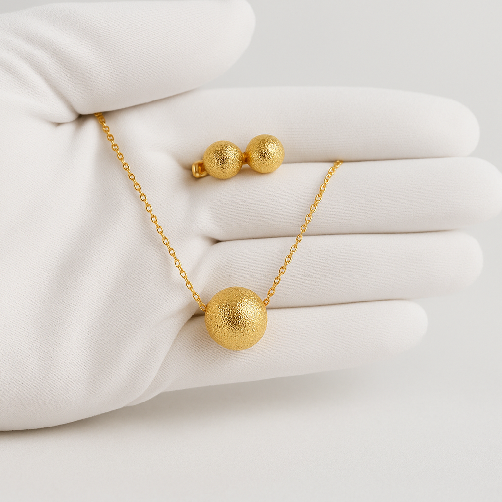 Elegant Gold Ball Jewelry Set_0