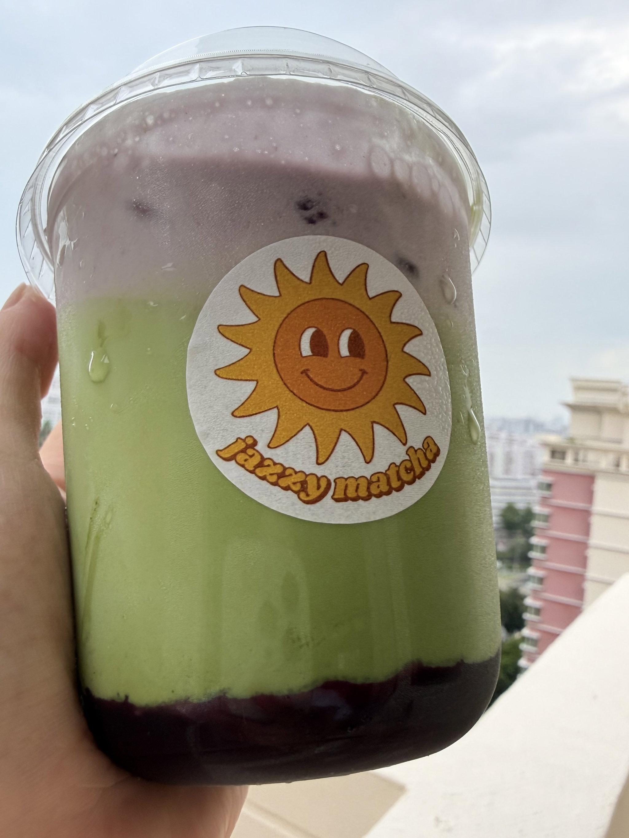 Blueberry Cold Foam Matcha Latte_1