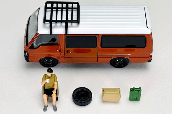 TLVN MODEL 1/64 MAZDA BONGO BRAWNY "CUSTOM" - BROWN WITH FIGURES_7