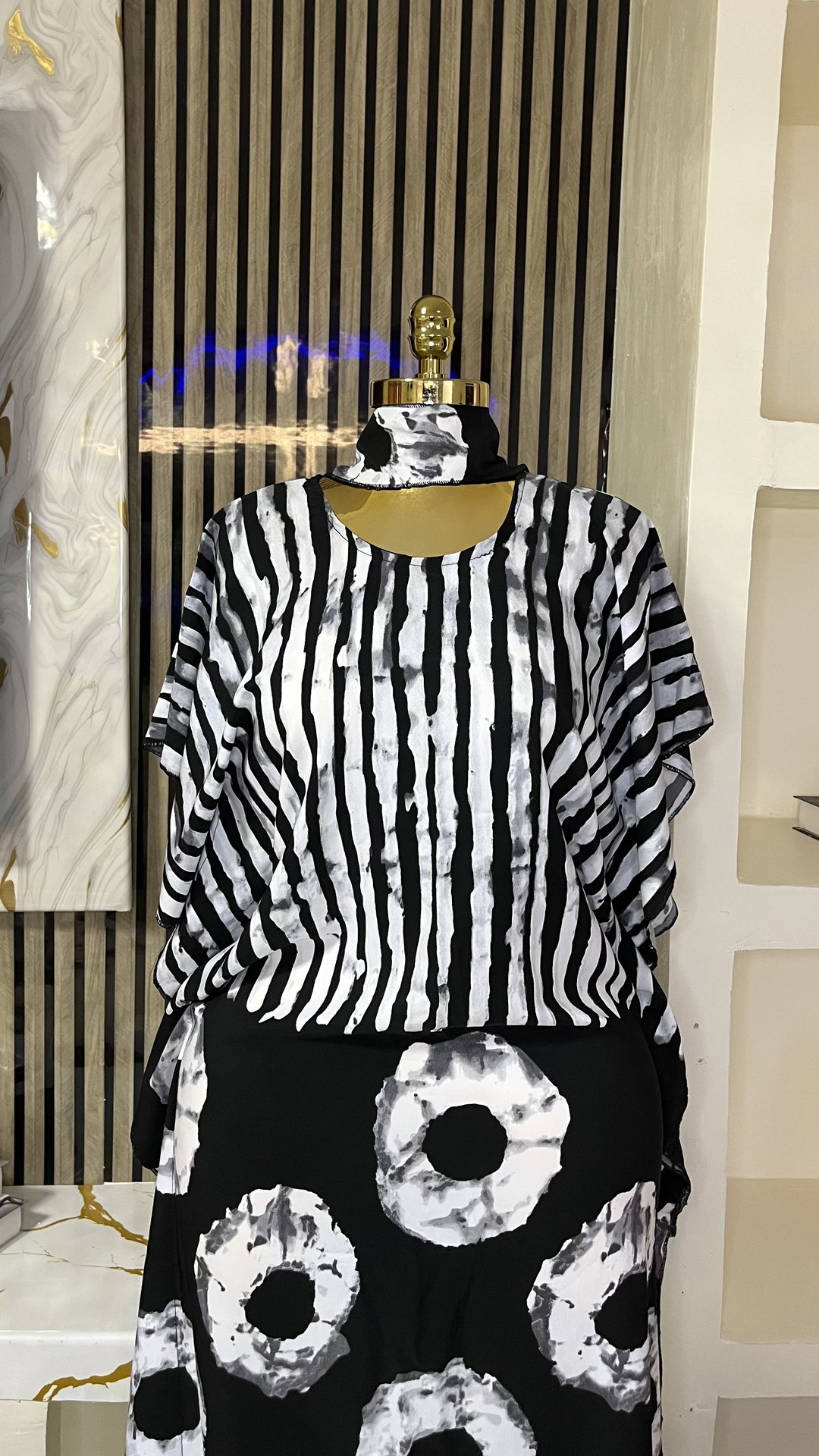 Black & White - Crepe Bubu