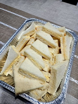 PARTY FOOD PACK (BY TRAY)
