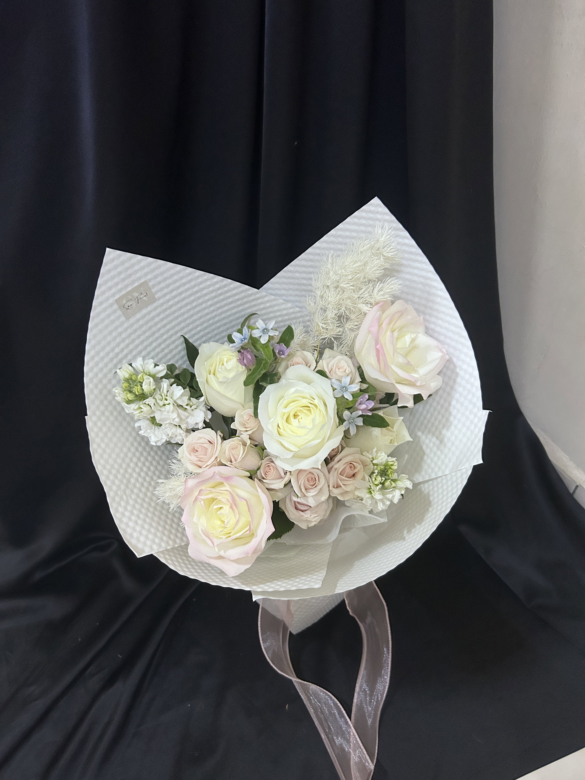 Soft Bloom Bouquet_1