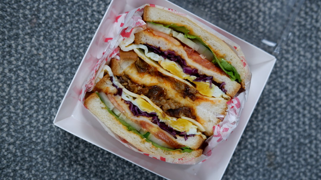 Half Beef Sandwich