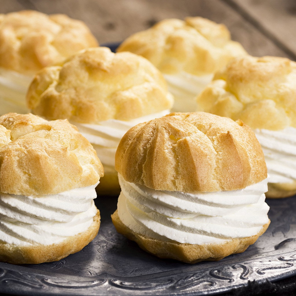 Choux à la crème chantilly (x10)_0