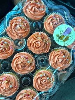Cupcakes (Per dozen)
