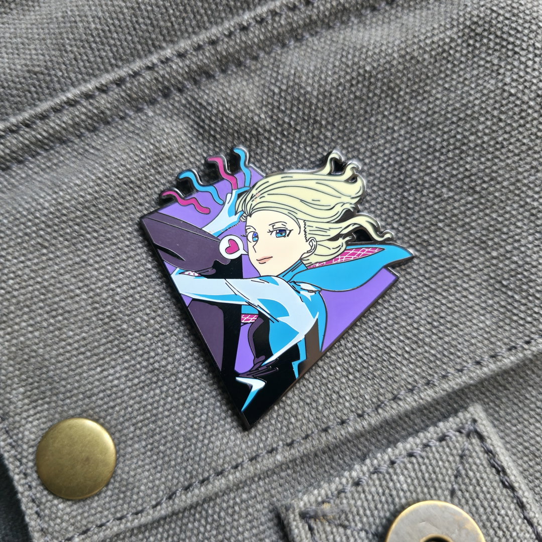 Gwen enamel pin