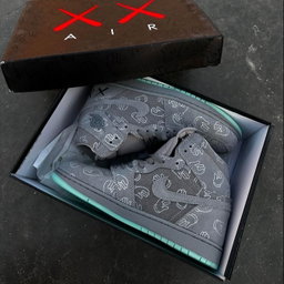 Air Jordan 1 High “KAWS”