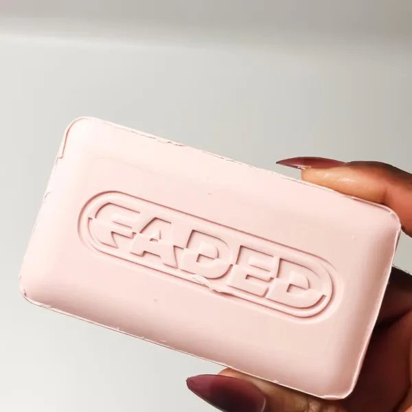 Faded- Bar savon eclaircissant 