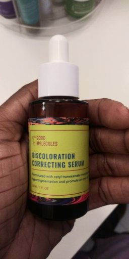 Good Molecules discolaration