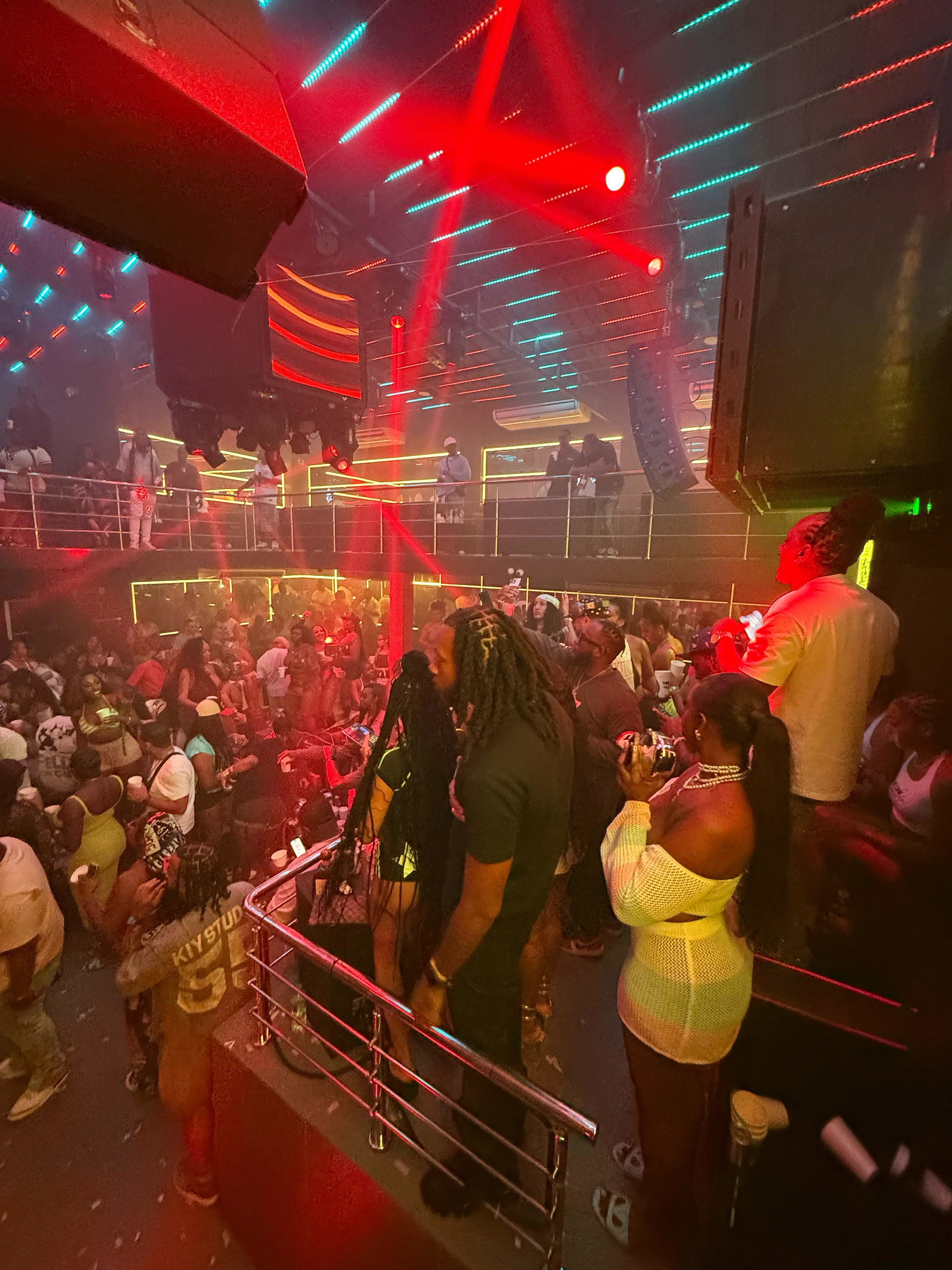 VIP Nightlife Experience – Infinity or DrinkPoint - Price per Person_4