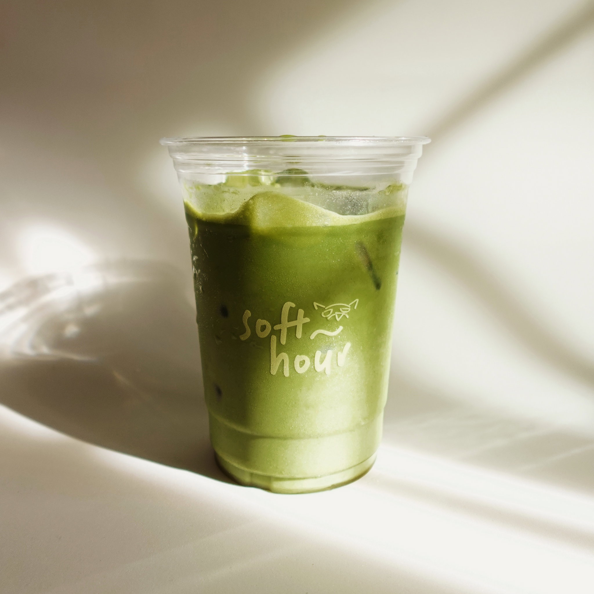 iced matcha latte_0