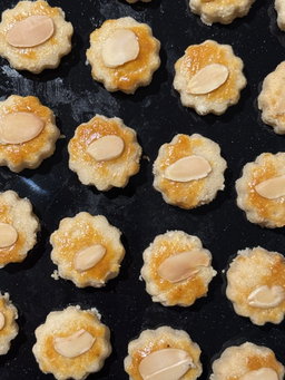 Almond Nut Cookies