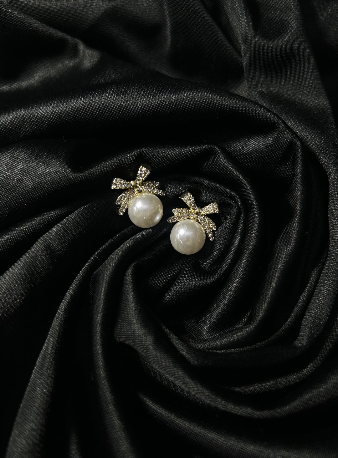 Elegant Pearl Studs