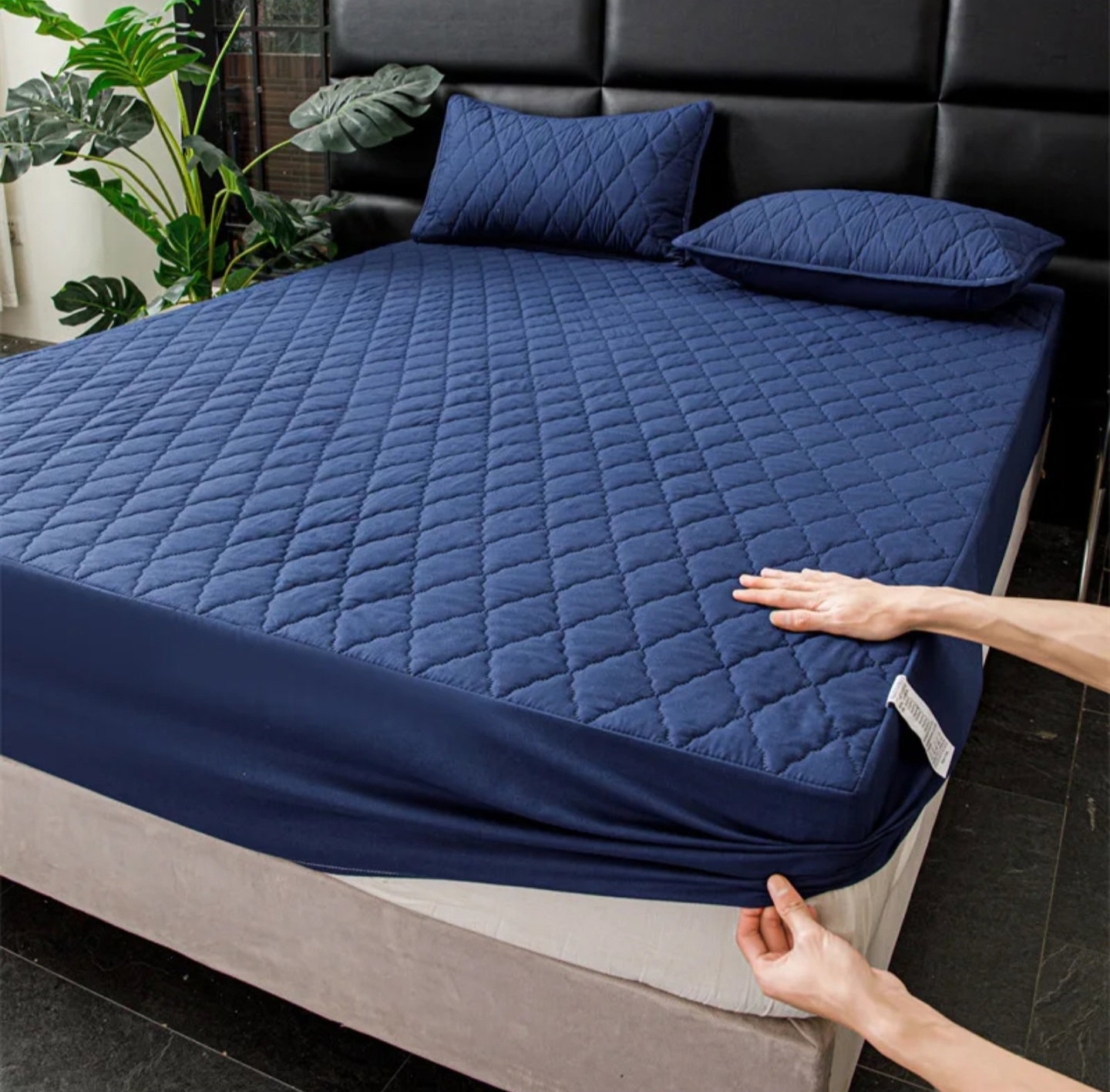 Waterproof Fitted mattress protectors/KING/QUEEN_1