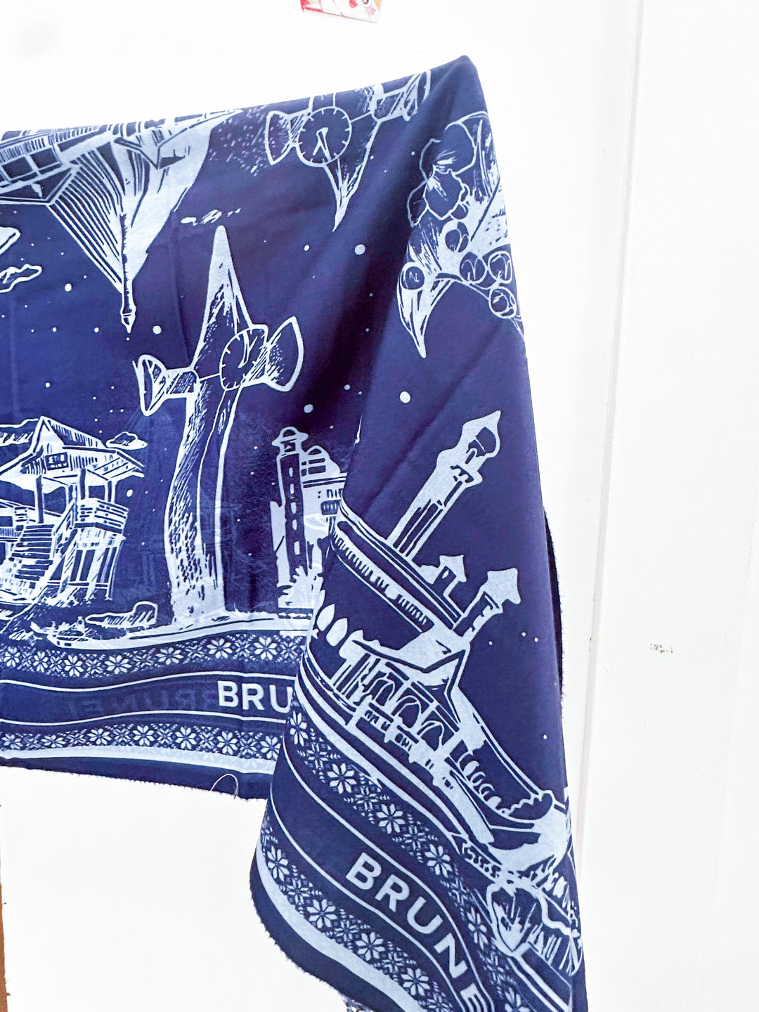Brunei Sketch Scarf (Blue)