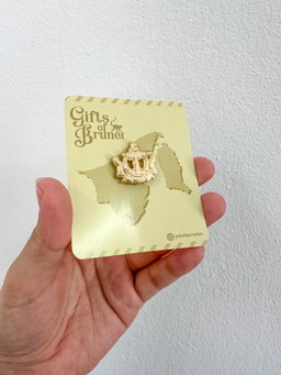 Enamel pin